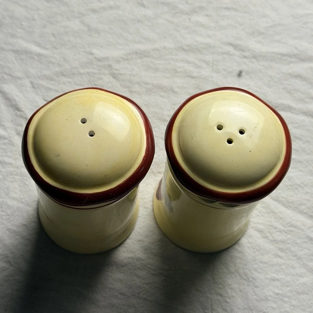 Apple Salt And Pepper Shakers Vintage Country Cottagecore